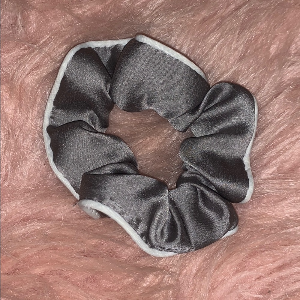 Scrunchie Bundle - Picture 4 of 7